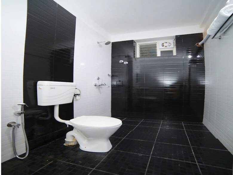 Hotel Oyo 8420 Elite Inn