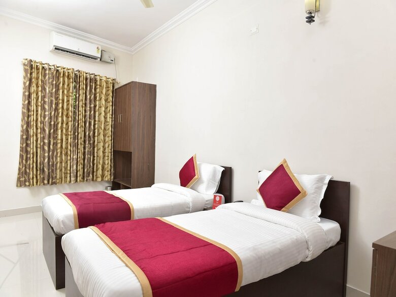 Hotel Oyo 9118 Saravana Inn