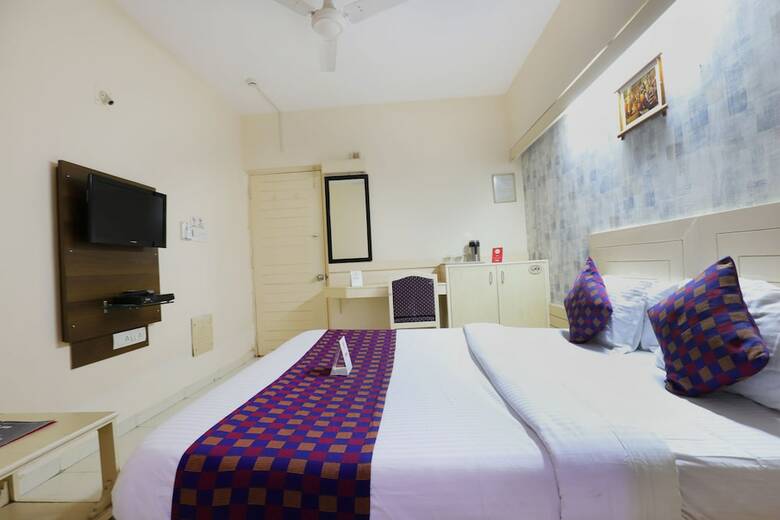Oyo 9512 Hotel Tulsi