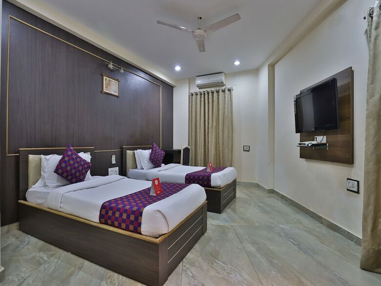 Oyo 9512 Hotel Tulsi