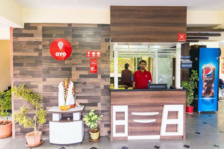 Hotel Oyo 7317 Sree Darshini