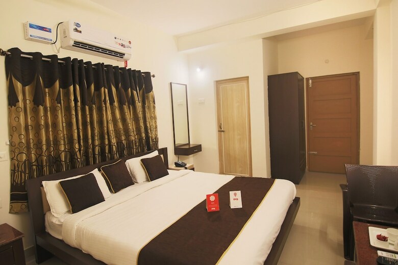 Hotel Oyo 10043 Srk Guesthouse