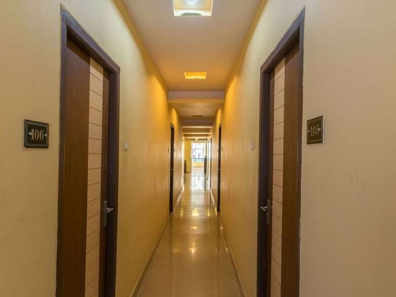 Oyo 5660 Hotel Sree Residency