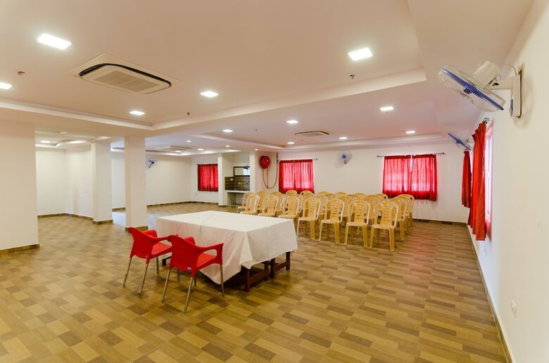 Hotel Oyo 8671 Sri Krishna Residency