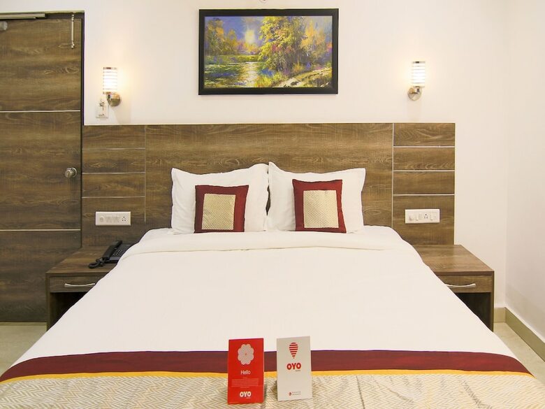 Oyo 9647 Hotel Mvv Bhavan