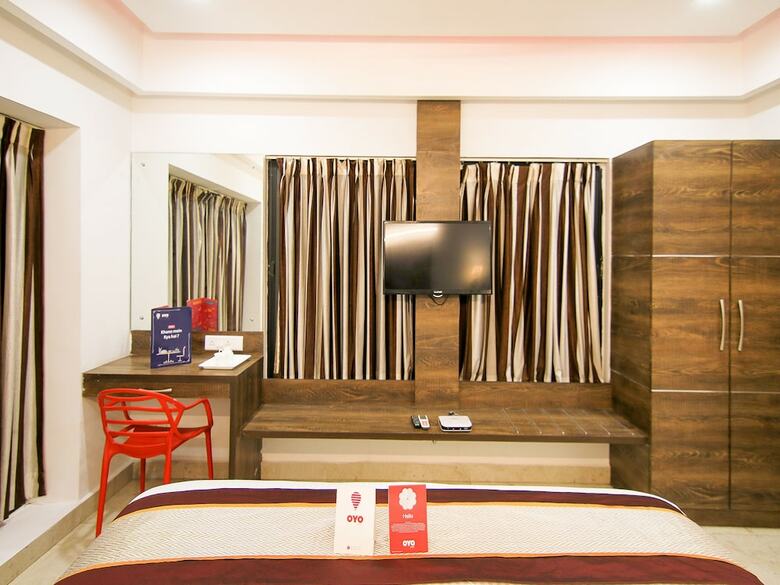 Oyo 9647 Hotel Mvv Bhavan