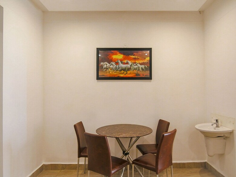 Oyo 9647 Hotel Mvv Bhavan