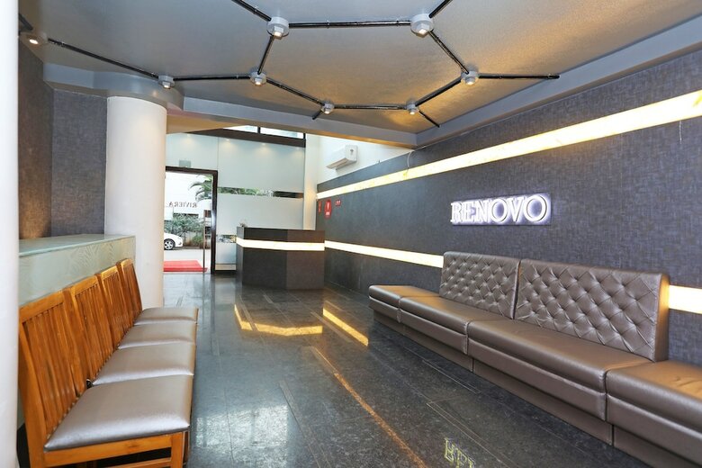 Oyo 10672 Hotel Riviera