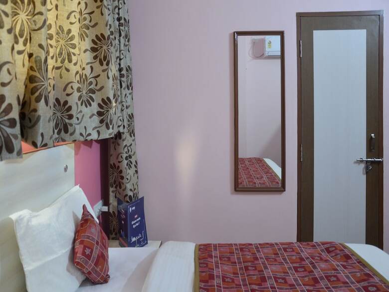 Oyo 9832 Hotel Bleue Mont