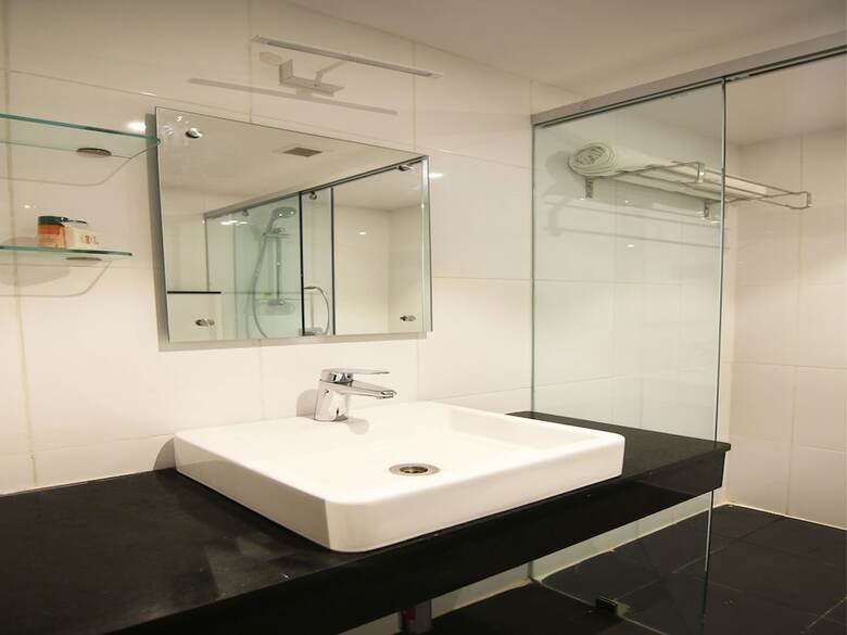 Oyo 9210 Hotel Blak & Wite