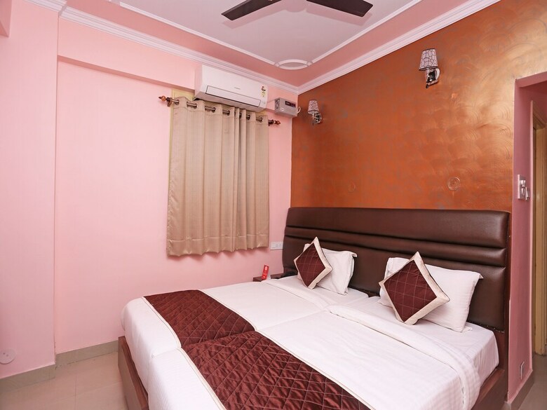 Oyo 9209 Hotel Garden Villa