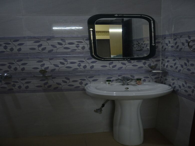 Hotel Oyo 7622 Varanasi Stays