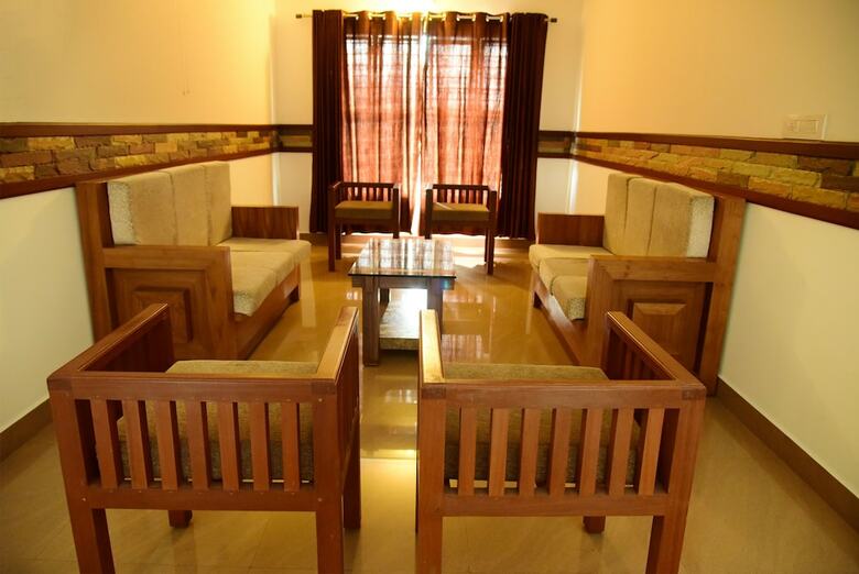 Oyo 9404 Hotel White Fort