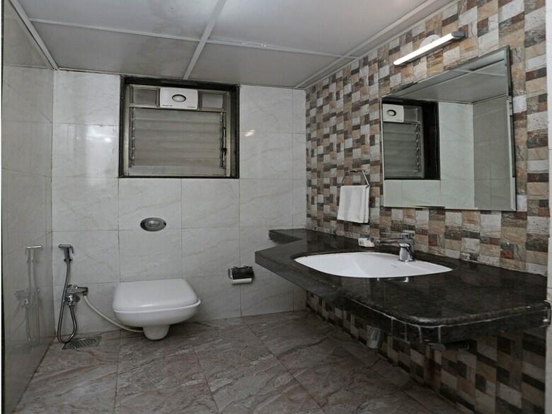 Hotel Oyo 2917 Deccan