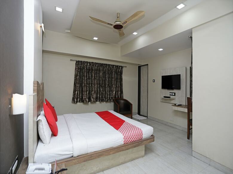 Hotel Oyo 2917 Deccan
