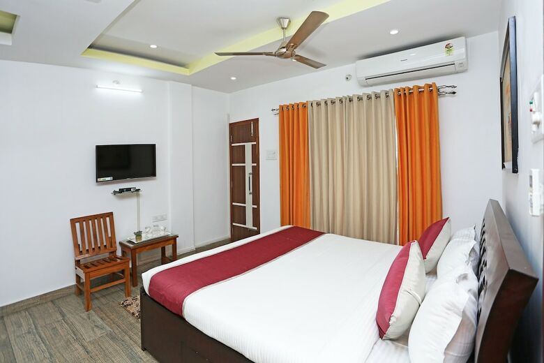 Hotel Oyo 11487 Umal Homestay