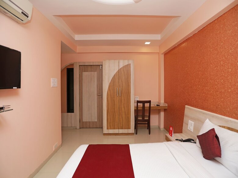 Hotel Oyo 6401 The Neelam Executive