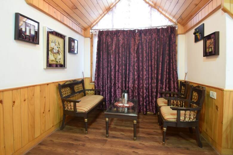 Hotel Oyo 11580 6th Element Cottage