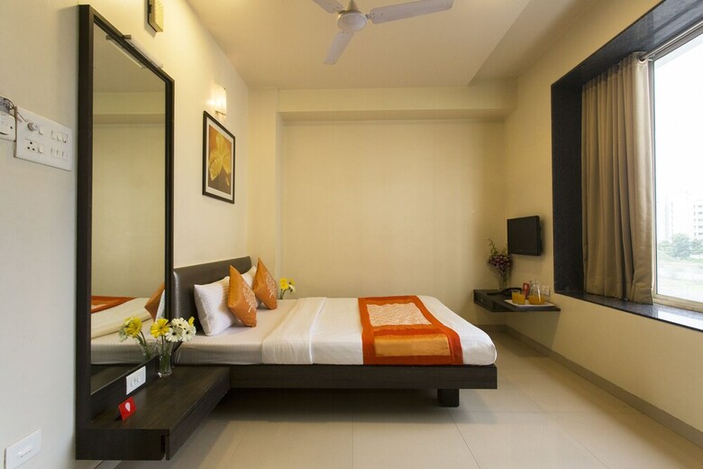 Oyo 9088 Hotel Bhagyashree Executive