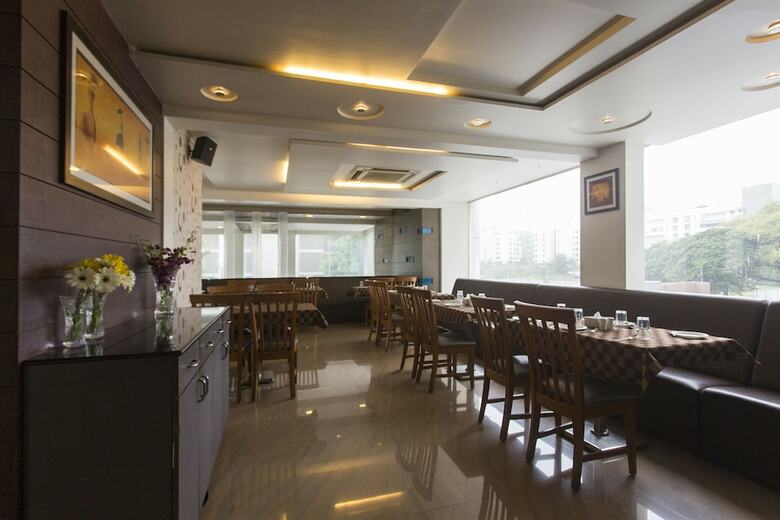 Oyo 9088 Hotel Bhagyashree Executive