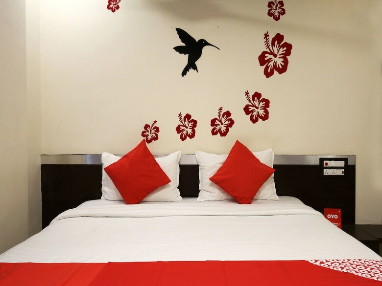 Oyo 11548 Hotel Mrunal Palace