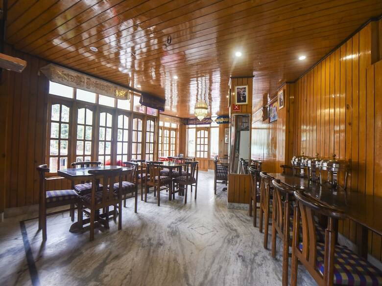 Oyo 4751 Hotel Akashdeep