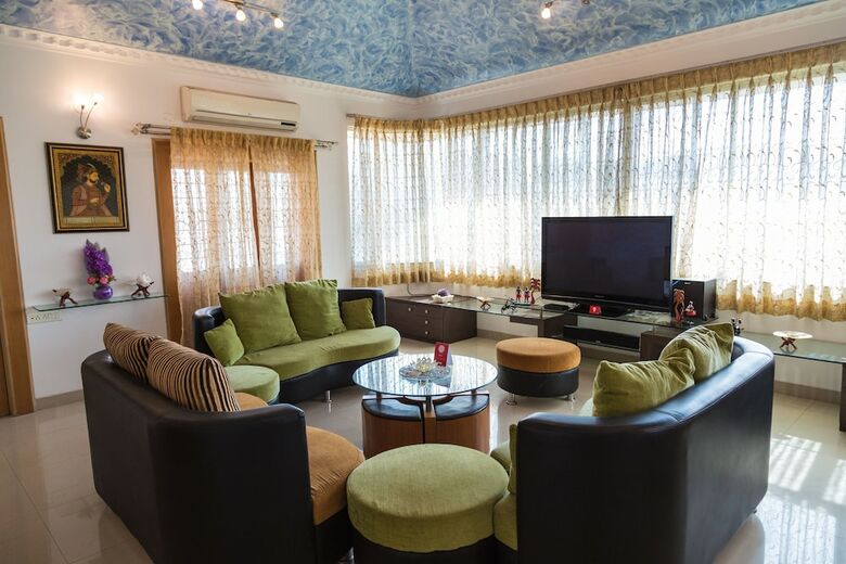 Hotel Oyo 7275 Excellent Homes