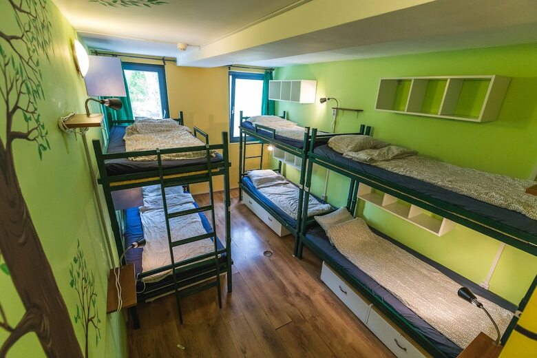 Hostal Island Hostel - Adults Only