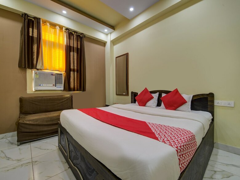Oyo 9658 Hotel Madhuram