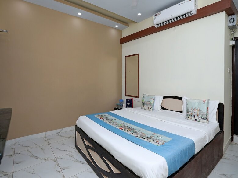 Oyo 9658 Hotel Madhuram