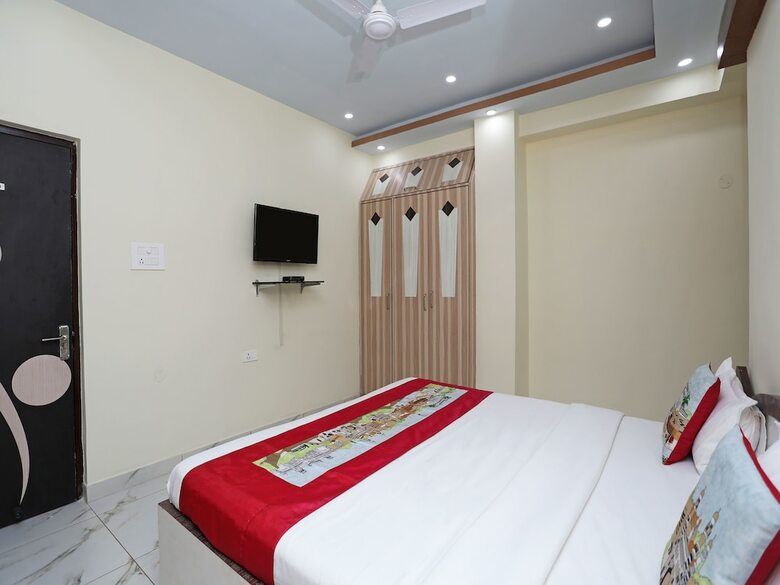 Oyo 9658 Hotel Madhuram