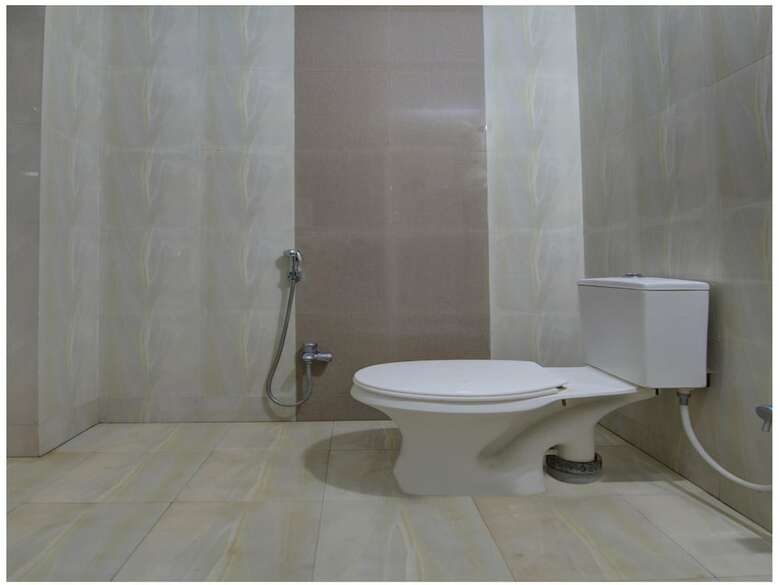 Oyo 9658 Hotel Madhuram