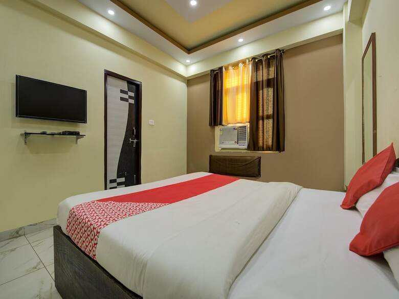 Oyo 9658 Hotel Madhuram