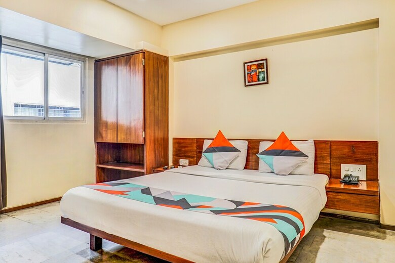 Fabhotel Executive Residency