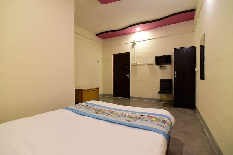Hotel Oyo 9910 Sambram Inn