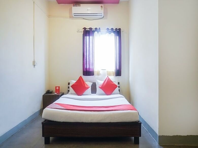 Hotel Oyo 9910 Sambram Inn