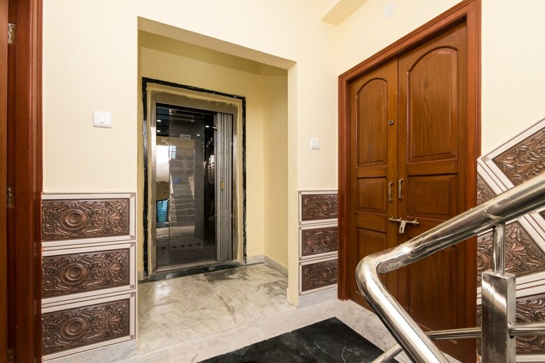 Hotel Oyo 9811 Stay Inn Newtown