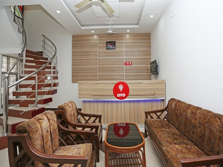 Oyo 11069 Hotel Star Inn