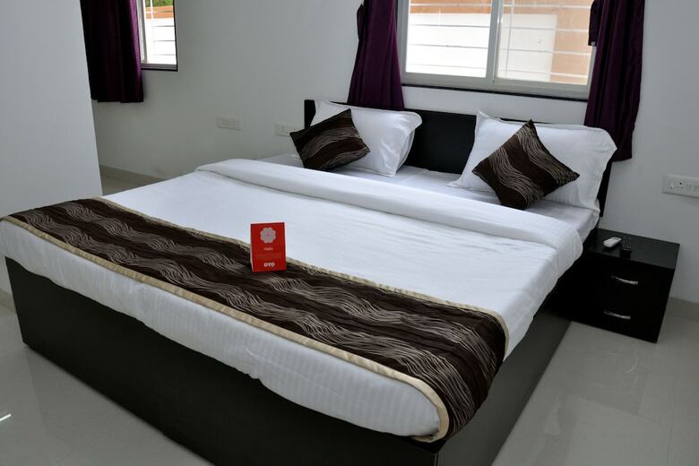 Oyo 9533 Hotel Milind Villa