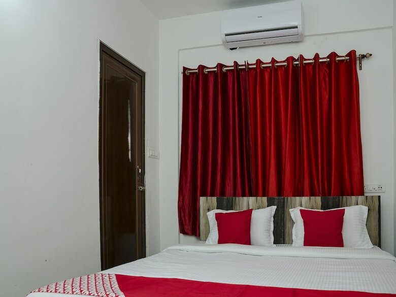 Hotel Oyo 11054 Amar Raj Guest House