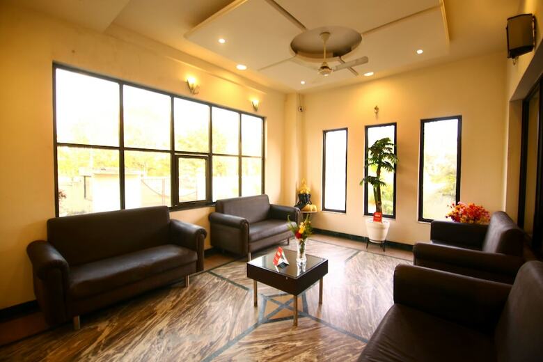 Oyo 10943 Hotel Plus Corporate