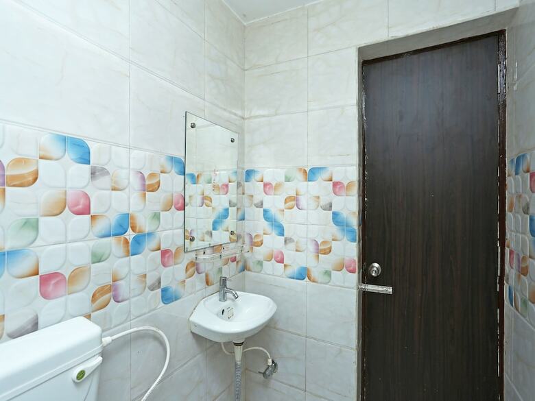 Hotel Oyo 8740 Nayapalli