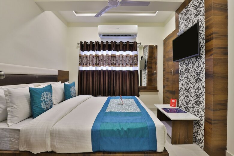 Oyo 11067 Hotel Swastik Inn