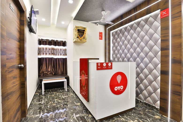 Oyo 11067 Hotel Swastik Inn