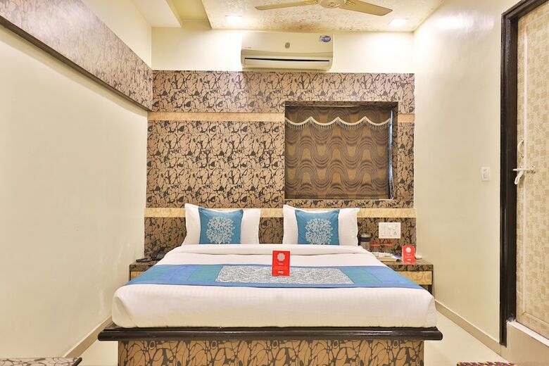 Oyo 11450 Hotel Balaji
