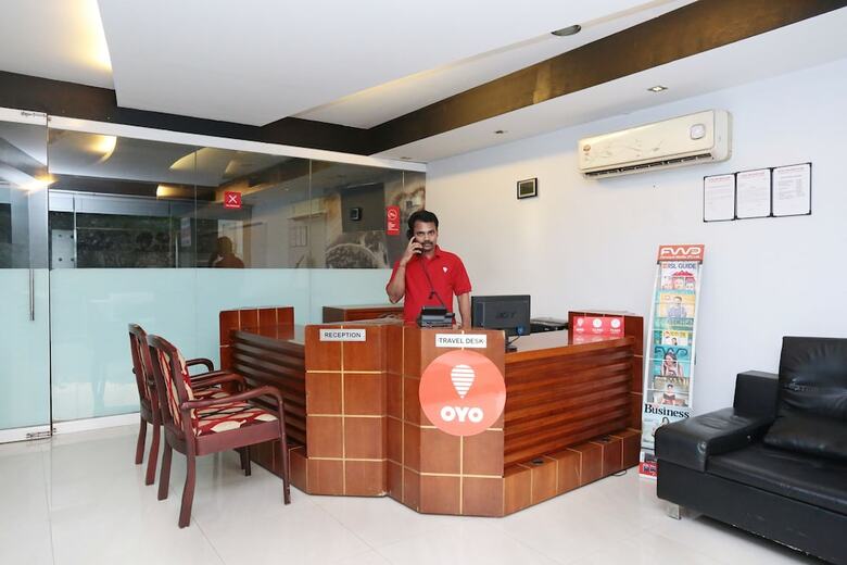 Oyo 10611 Hotel Malabar Illam