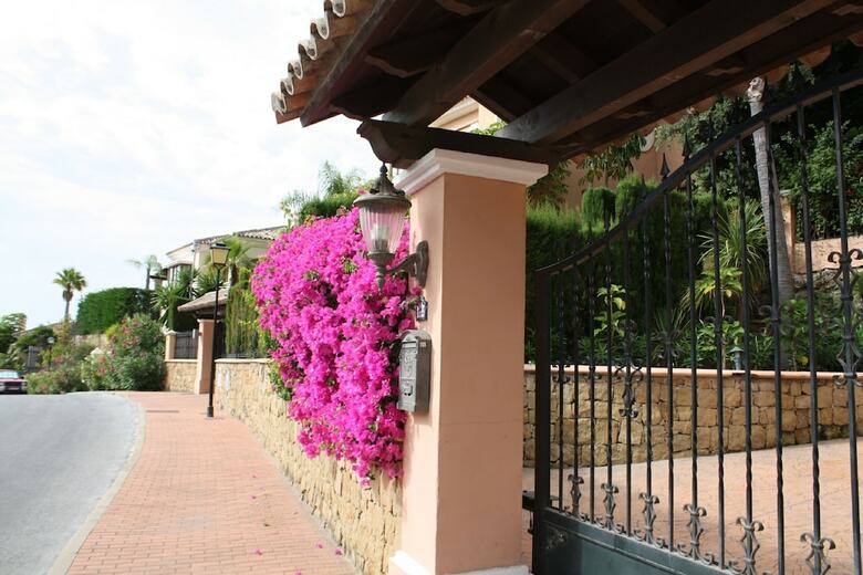 Apartamentos Villa Aries