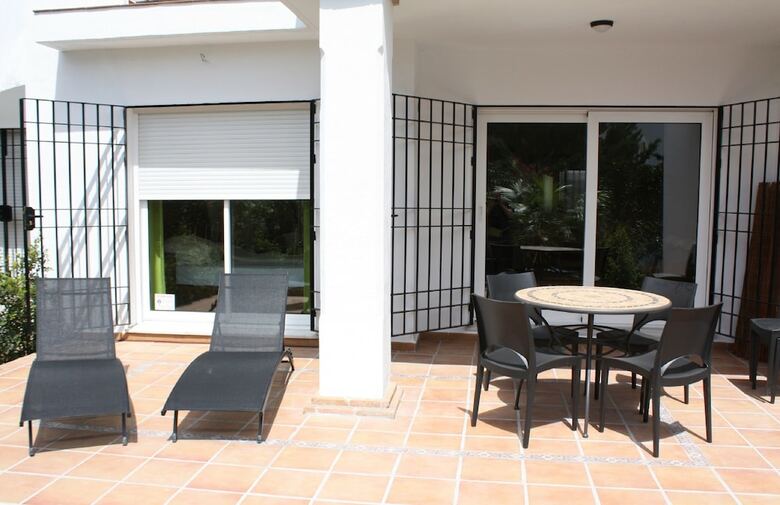 Apartamentos Villa Aries