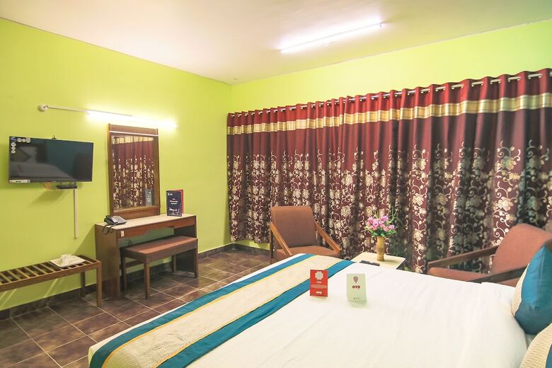 Oyo 10709 Hotel Sbt