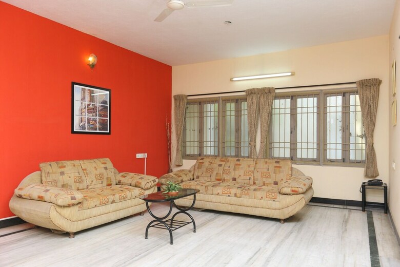 Hotel Oyo 20006 Silverkey T Nagar